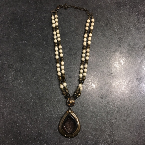 Chico’s necklace with crystal like pendant - Picture 2 of 5